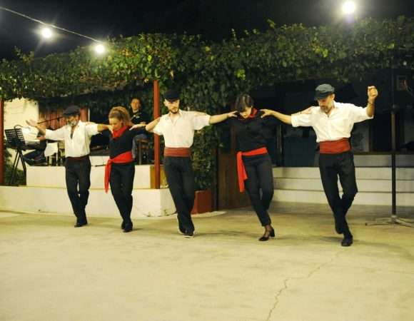 Dancing Show in Crete