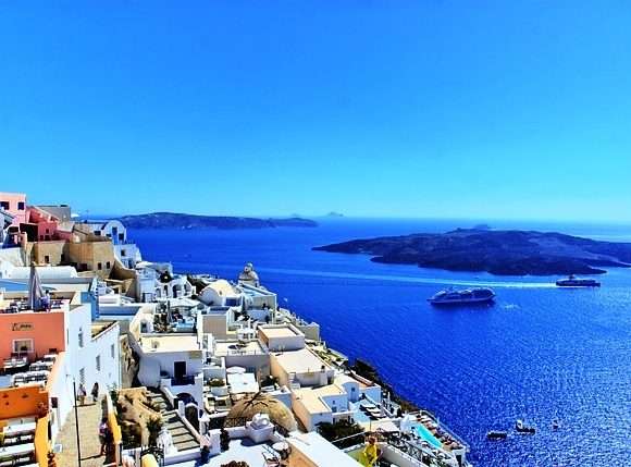 Santorini Tour from Sissi With Transfer